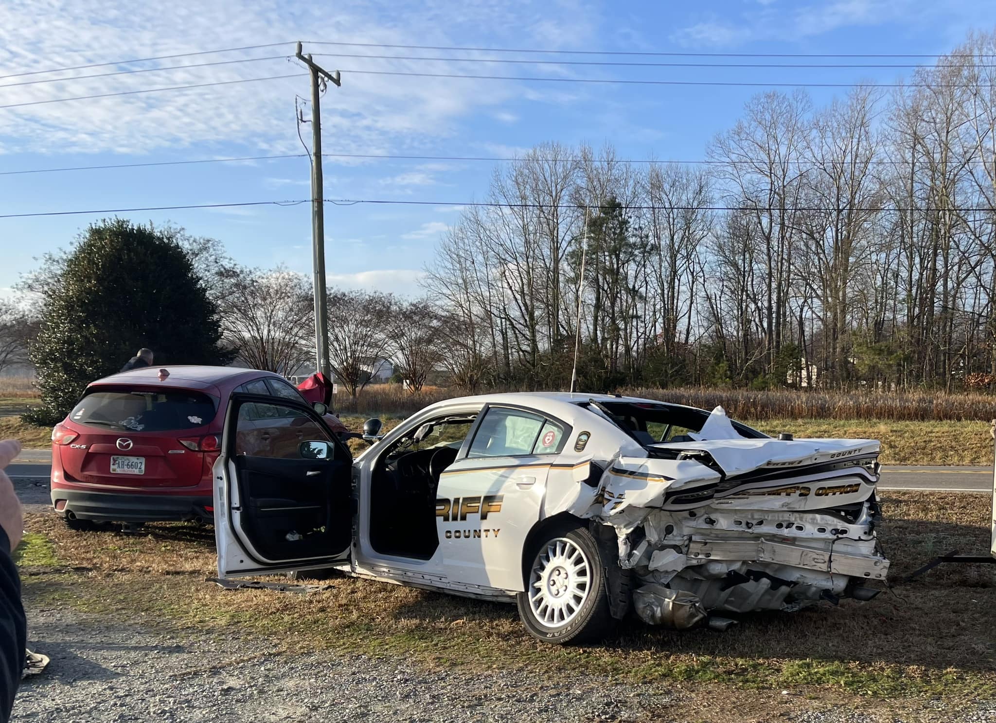 Mathews deputy gets hit & entrapped